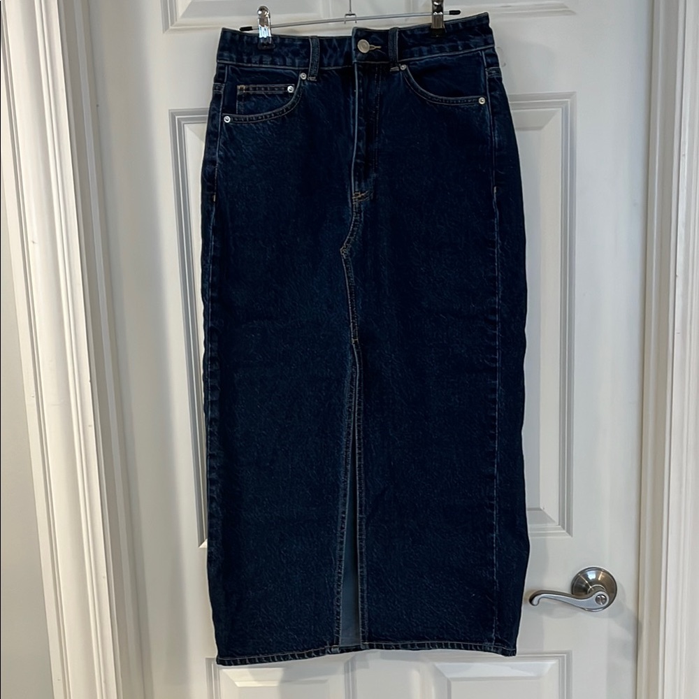 H&M Women's Dark Blue Denim Midi Skirt